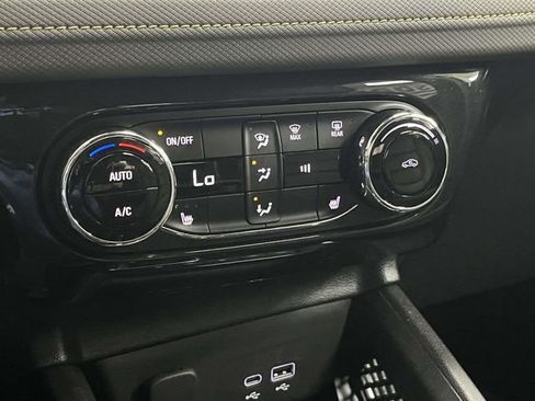 Used 2024 Chevrolet TrailBlazer ACTIV w/ Convenience Package AWD/4WD image 38