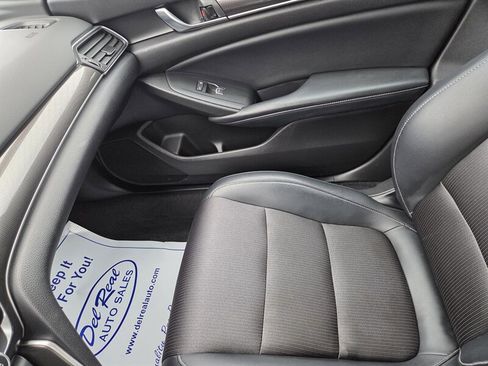 Used 2018 Honda Accord Sport image 24