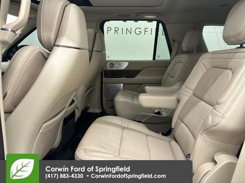 Used 2019 Lincoln Navigator Reserve image 23