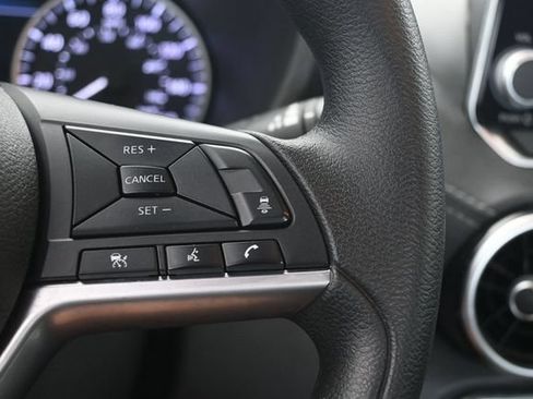 Used 2024 Nissan Sentra SV FWD image 30