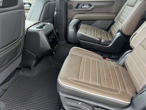 New 2026 GMC Yukon Denali Ultimate image 18
