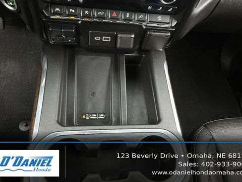 Used 2020 GMC Sierra 1500 Denali w/ Denali Premium Package AWD/4WD image 35