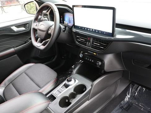Used 2024 Ford Escape ST-Line w/ Tech Pack #1 FWD image 13