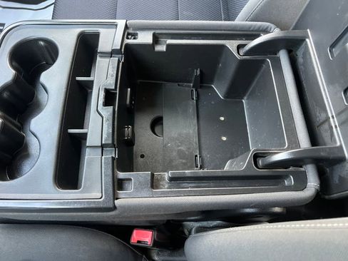 Used 2018 Chevrolet Silverado 1500 LT w/ All Star Edition image 4