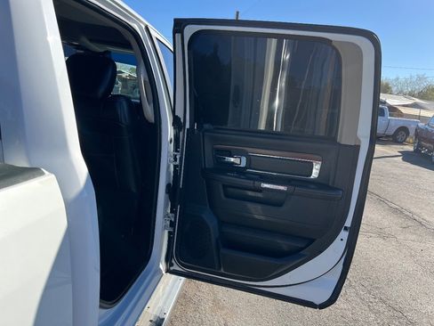 Used 2017 RAM 1500 Laramie image 33