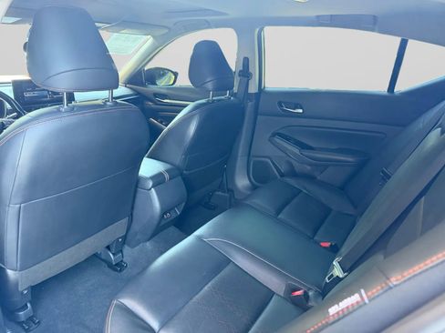 Used 2023 Nissan Altima 2.5 SR w/ SR Premium Package FWD image 27