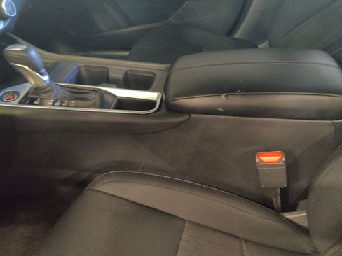 Used 2024 Nissan Sentra SV FWD image 26