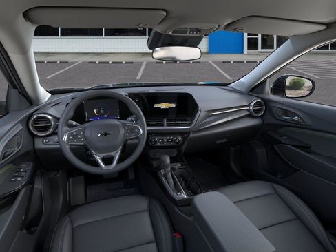 New 2026 Chevrolet Trax ACTIV w/ Driver Confidence Package FWD image 16