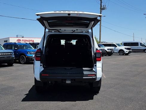 Used 2025 Toyota 4Runner TRD Off-Road Premium AWD/4WD image 19