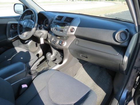 Used 2010 Toyota RAV4 Sport image 30