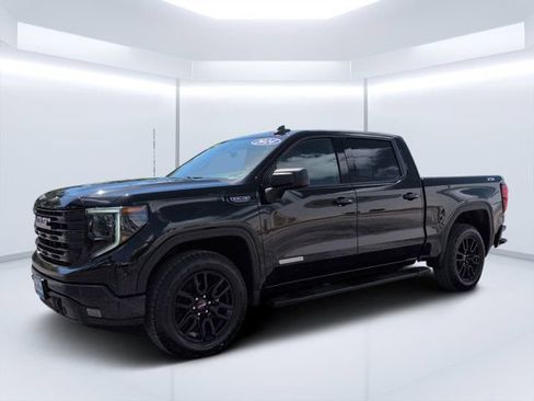 Used 2024 GMC Sierra 1500 Elevation w/ Preferred Package AWD/4WD image 7