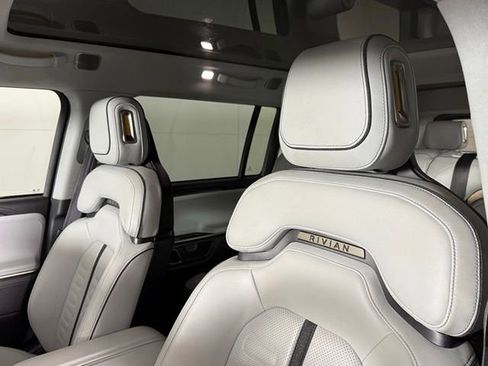 Used 2023 Rivian R1S Adventure image 17
