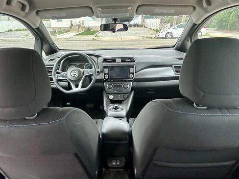 Used 2024 Nissan Leaf S FWD image 5
