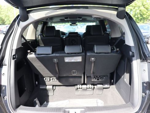 Used 2026 Honda Odyssey Touring image 12