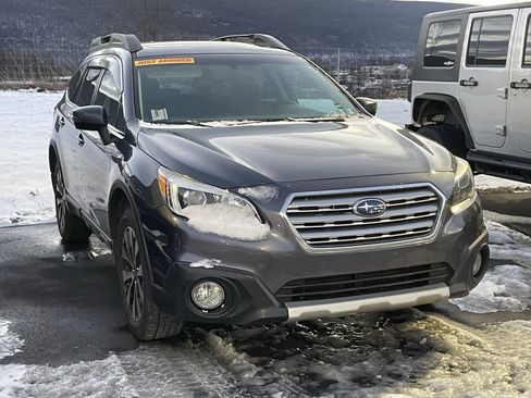 Used 2016 Subaru Outback 2.5i Limited image 1