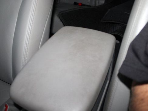Used 2012 Toyota Highlander FWD w/ Tech Pkg image 22