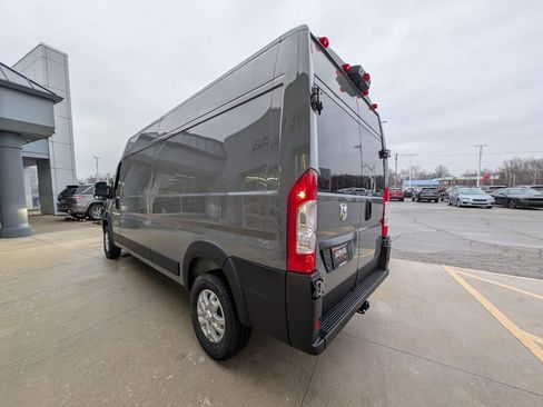 New 2026 RAM ProMaster 2500 w/ Quick Order Package 22G SLT image 7