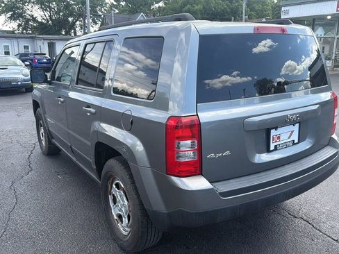 Used 2014 Jeep Patriot Sport AWD/4WD image 7