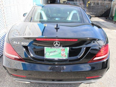 Used 2019 Mercedes-Benz SLC 300 image 14