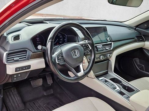 Used 2021 Honda Accord Touring image 10