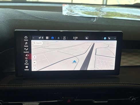 New 2026 Alfa Romeo Tonale w/ Black Premium Package image 11