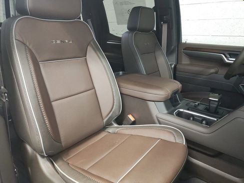 New 2026 GMC Sierra 1500 Denali AWD/4WD image 9