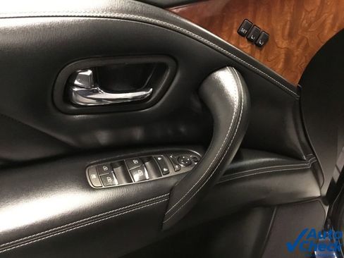 Used 2017 INFINITI QX80 4WD w/ Deluxe Technology Package image 21
