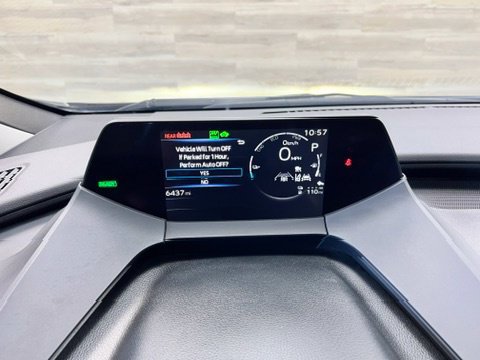 Used 2025 Toyota Prius Plug-In Hybrid FWD image 4