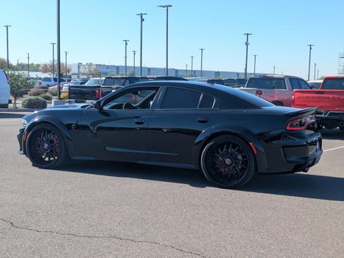 Used 2023 Dodge Charger SRT Hellcat w/ Harman/Kardon Audio Group image 4