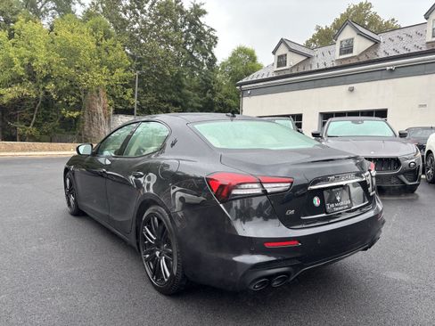 Used 2022 Maserati Ghibli Modena Q4 AWD/4WD image 3