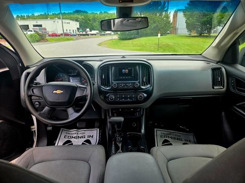 Used 2017 Chevrolet Colorado W/T RWD image 14