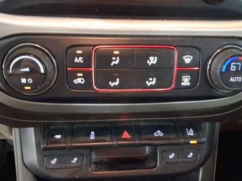 Used 2016 GMC Canyon SLT w/ Driver Alert Package AWD/4WD image 31