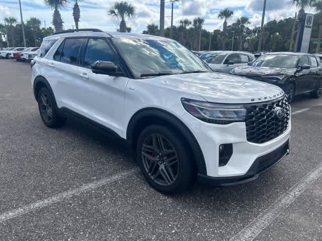 Used 2025 Ford Explorer ST-Line w/ Premium Package AWD/4WD image 9