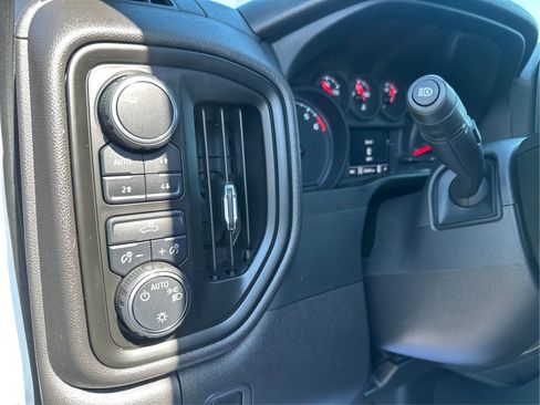 Used 2023 Chevrolet Silverado 1500 Custom Trail Boss AWD/4WD image 19
