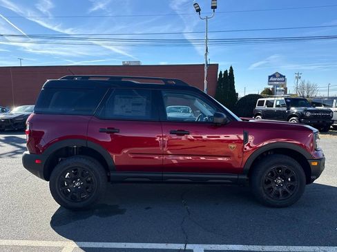 New 2025 Ford Bronco Sport Badlands w/ Badlands Tech Package AWD/4WD image 2