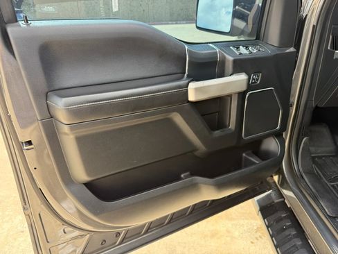 Used 2018 Ford F150 Lariat w/ Equipment Group 502A Luxury image 8