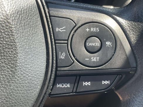 Used 2024 Toyota RAV4 XLE AWD/4WD image 25