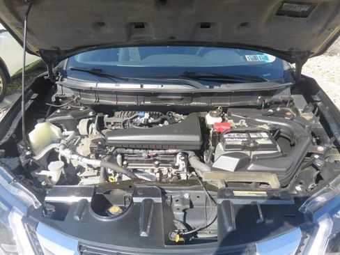 Used 2018 Nissan Rogue SV AWD/4WD image 27