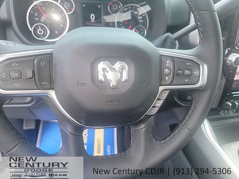New 2026 RAM 2500 Big Horn AWD/4WD image 11