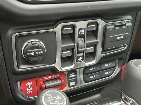 New 2026 Jeep Wrangler Unlimited Rubicon image 32