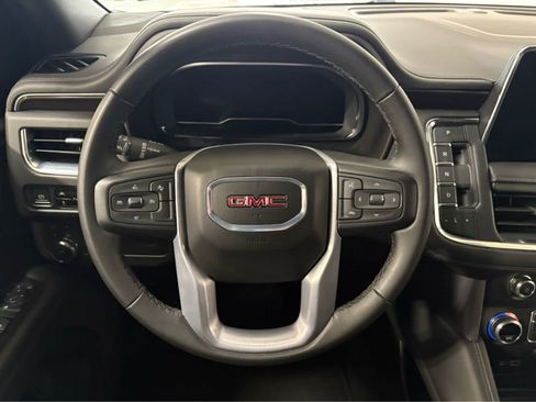Used 2024 GMC Yukon XL SLE AWD/4WD image 21
