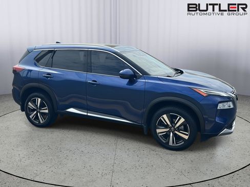 Used 2023 Nissan Rogue Platinum w/ Platinum Premium Package image 7