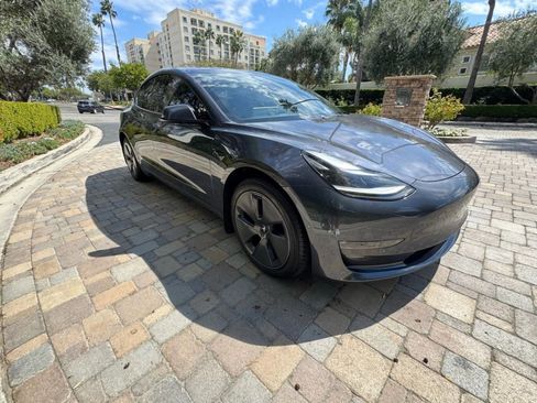 Used 2022 Tesla Model 3 Long Range image 3