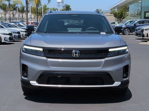 Used 2025 Honda Prologue Touring image 3