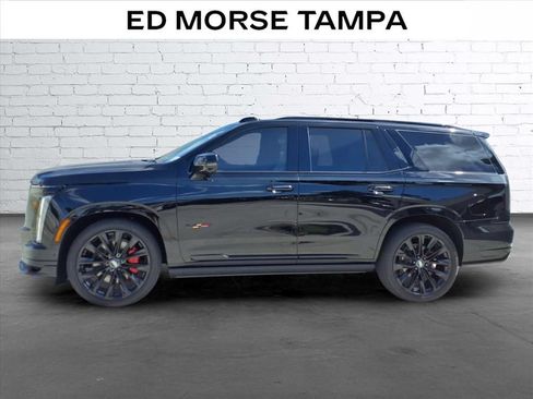 Used 2026 Cadillac Escalade V AWD/4WD image 2