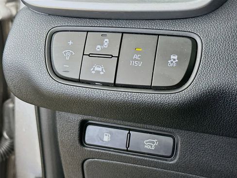 Used 2019 Kia Sorento SX image 27