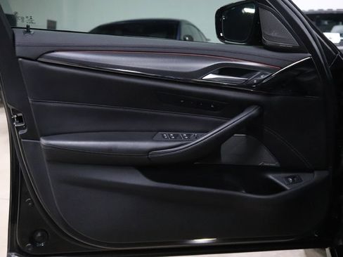 Used 2021 BMW M5 w/ Executive Package image 9