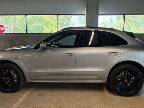 Used 2020 Porsche Macan Turbo AWD/4WD image 2
