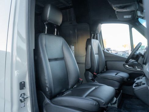 New 2025 Mercedes-Benz Sprinter 2500 image 17