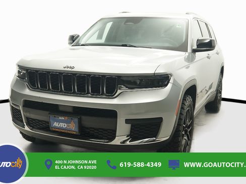 Used 2021 Jeep Grand Cherokee L Laredo w/ Luxury Tech Group I AWD/4WD image 1